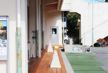 あたたかなウッドデッキ